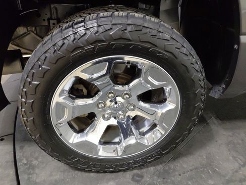 Used 2019 RAM 1500 Big Horn image 33