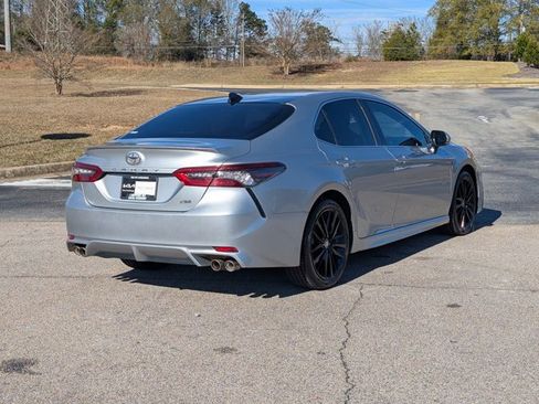Used 2021 Toyota Camry XSE image 6