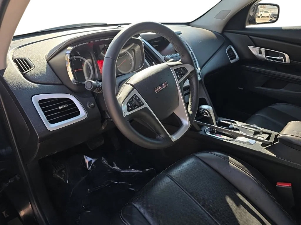 Used 2015 GMC Terrain SLT w/ Safety Package FWD image 14