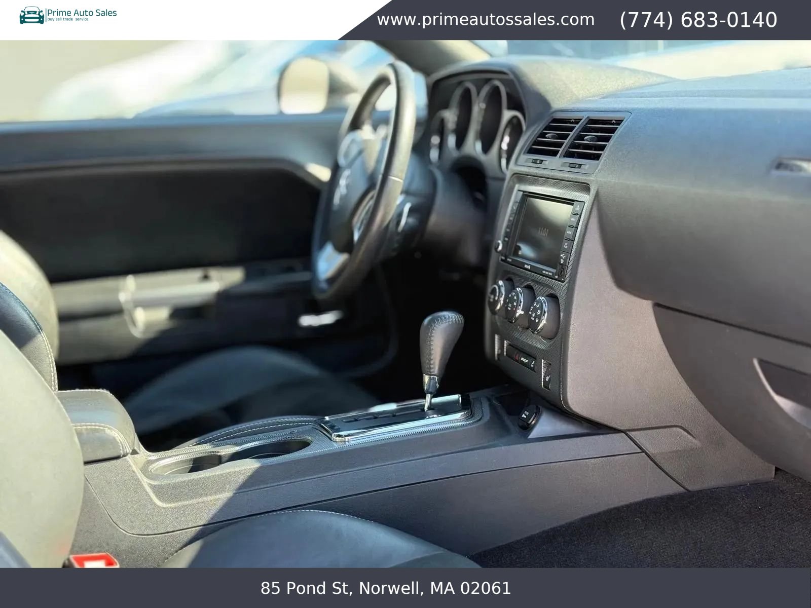 Used 2014 Dodge Challenger R/T RWD image 15