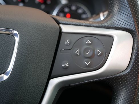 Used 2023 GMC Acadia SLE w/ Driver Convenience Package image 29