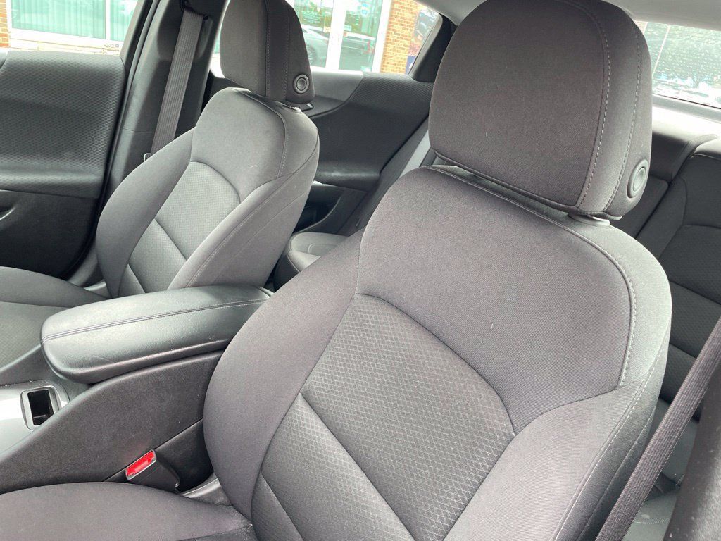Used 2025 Chevrolet Malibu LT FWD image 22