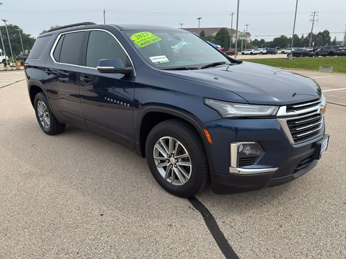 Used 2023 Chevrolet Traverse LT AWD/4WD image 6