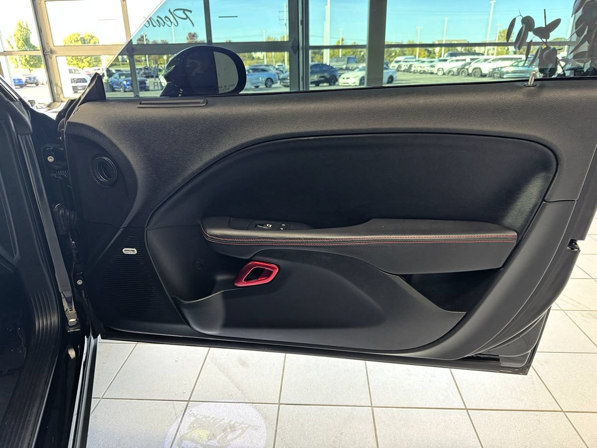 Used 2016 Dodge Challenger R/T Scat Pack RWD image 18