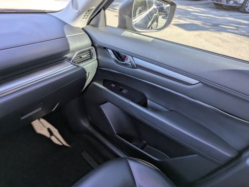 Used 2019 MAZDA CX-5 Touring image 16