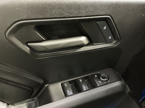 Used 2023 Chevrolet Colorado Trail Boss AWD/4WD image 16