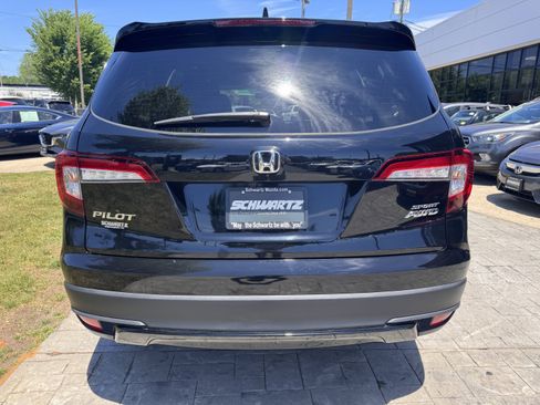 Used 2022 Honda Pilot Sport image 10