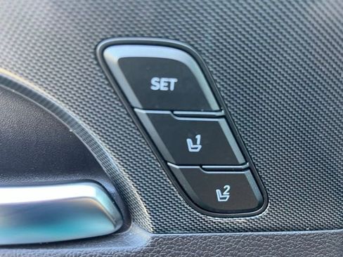 Used 2022 Hyundai Santa Fe Limited image 12