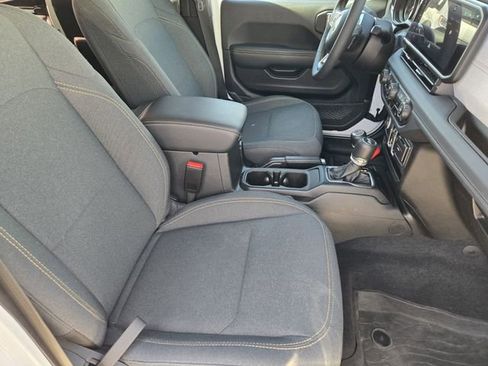 Certified 2025 Jeep Wrangler Sahara w/ Technology Group image 14