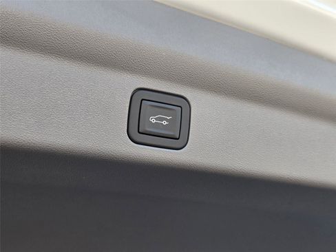 New 2026 Cadillac Escalade IQL Luxury image 33