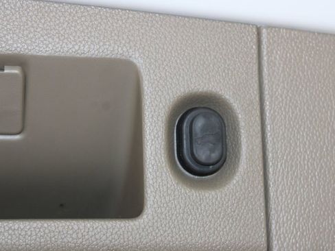 Used 2017 Chevrolet Tahoe LT w/ LT Signature Package image 38