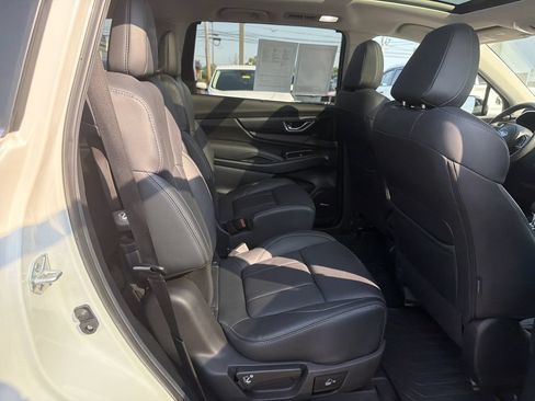 Used 2023 Subaru Ascent Limited w/ Technology Package AWD/4WD image 17