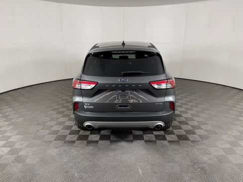 Used 2022 Ford Escape SE w/ Cold Weather Package image 4