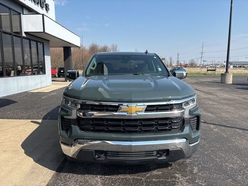 Used 2025 Chevrolet Silverado 1500 LT AWD/4WD image 8