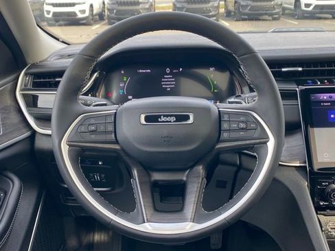 Used 2024 Jeep Grand Cherokee Limited 4xe image 43