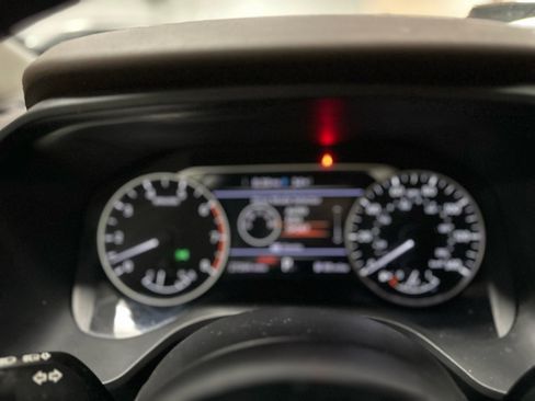 Used 2021 Nissan Rogue SV image 28