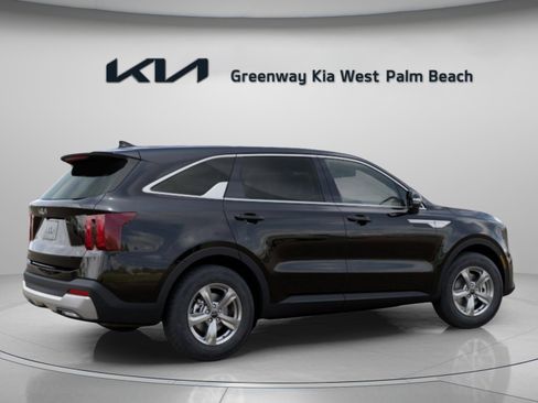 New 2026 Kia Sorento LX FWD image 7
