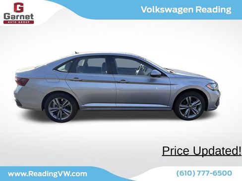 Certified 2023 Volkswagen Jetta SE FWD image 6