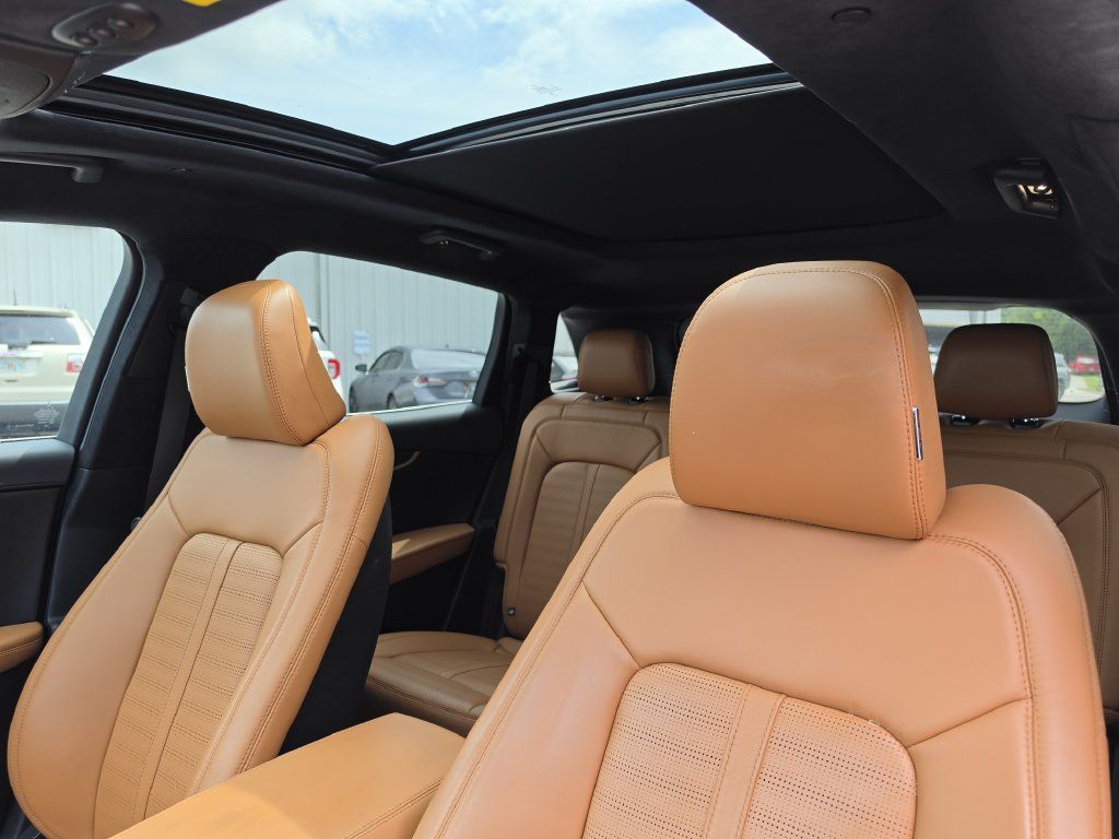 Used 2023 Lincoln Nautilus Black Label AWD/4WD image 19