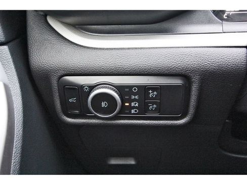 Certified 2024 Ford Explorer XLT w/ Equipment Group 202A RWD image 20