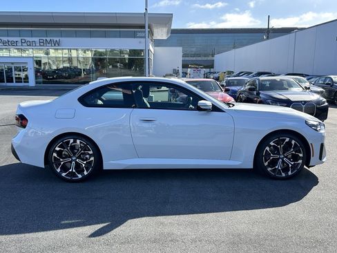 Used 2026 BMW 230i Coupe w/ Convenience Package RWD image 6