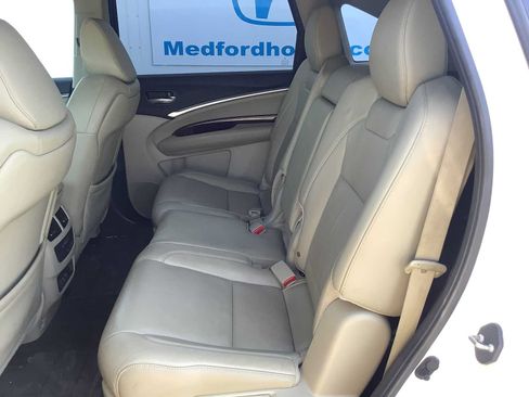Used 2017 Acura MDX SH-AWD image 13