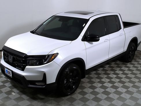 New 2026 Honda Ridgeline Black Edition image 3