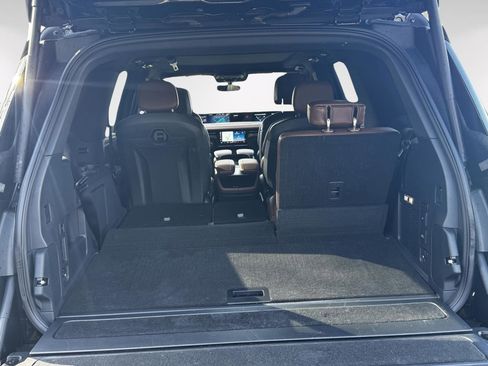 Used 2025 Lincoln Navigator Reserve image 38