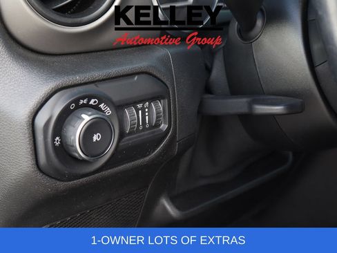 Used 2021 Jeep Wrangler Sport AWD/4WD image 13