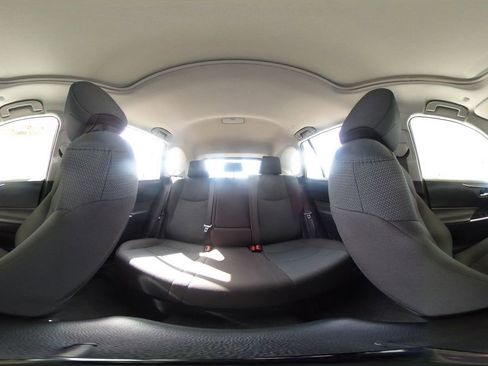 Used 2025 Toyota RAV4 XLE image 44