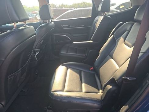 Used 2025 Kia Telluride S AWD/4WD image 14