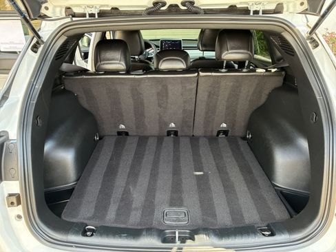 Used 2025 Jeep Compass Limited image 32