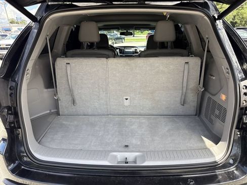 Used 2016 Toyota Highlander Limited FWD image 35