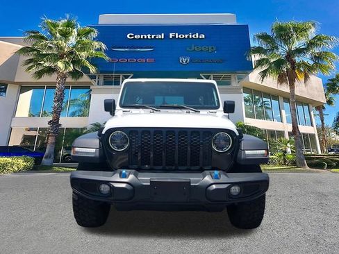 Used 2023 Jeep Wrangler Unlimited w/ Sun & Screen Package AWD/4WD image 3
