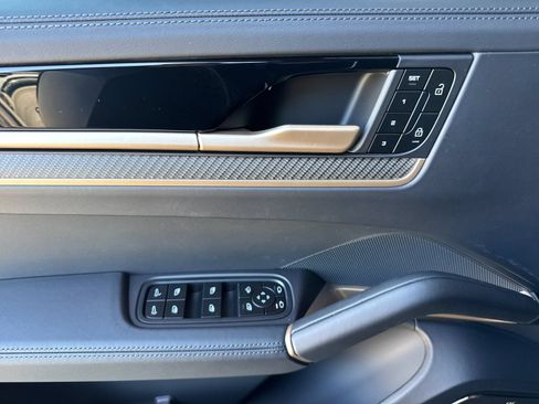 New 2026 Porsche Cayenne Turbo GT AWD/4WD image 12