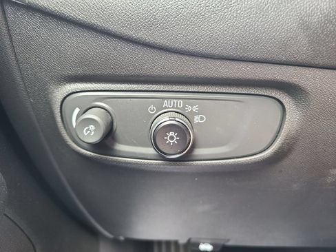 Used 2024 Chevrolet Equinox LT AWD/4WD image 30