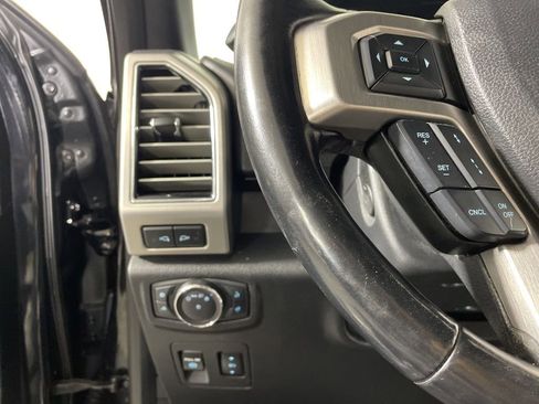 Used 2018 Ford F150 Platinum w/ Technology Package AWD/4WD image 14
