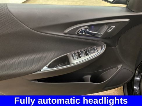 Used 2018 Chevrolet Malibu Hybrid w/ Driver Confidence Package FWD image 15
