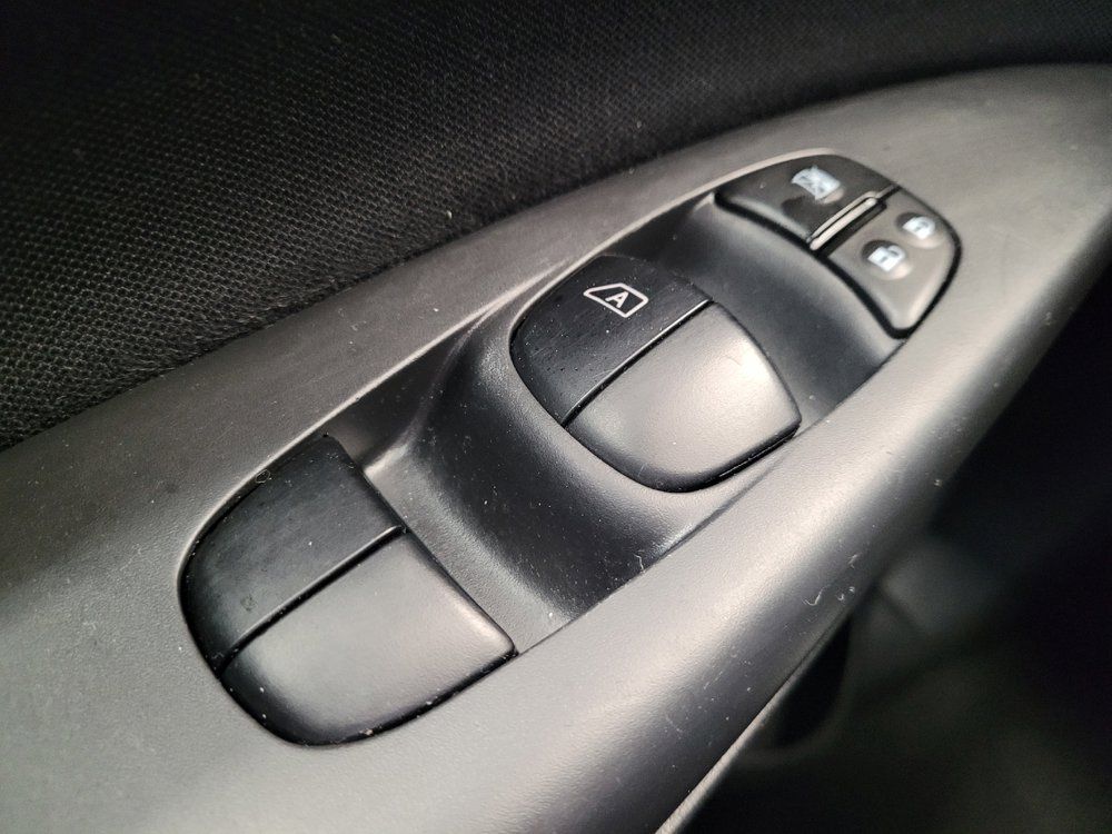 Used 2017 Nissan Sentra SV FWD image 27