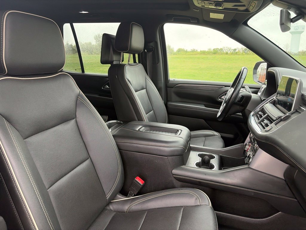 Used 2022 GMC Yukon SLT w/ SLT Luxury Package AWD/4WD image 6