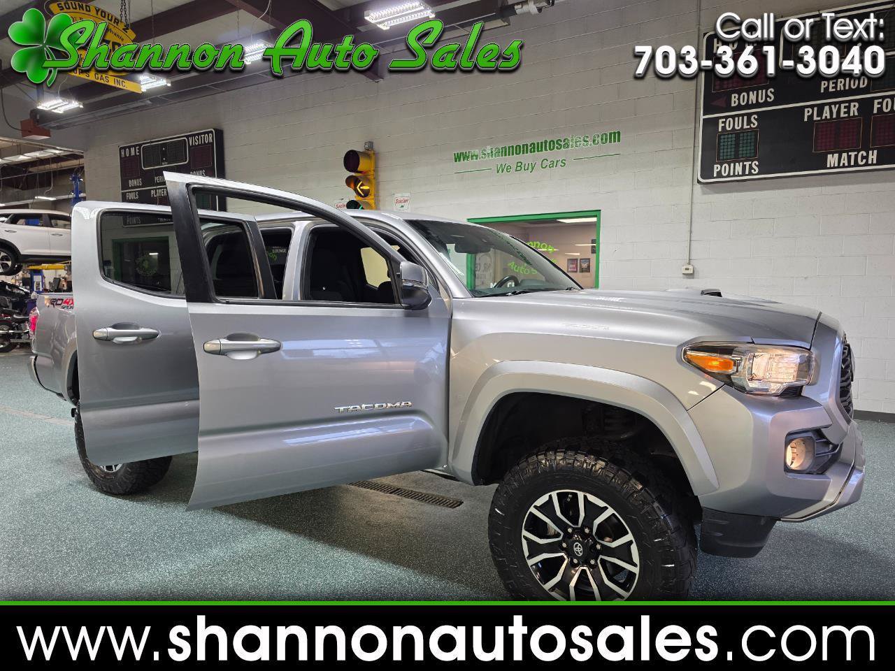 Used 2020 Toyota Tacoma TRD Sport AWD/4WD image 1