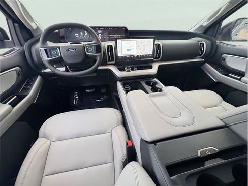 New 2027 Ford Expedition Active RWD image 11