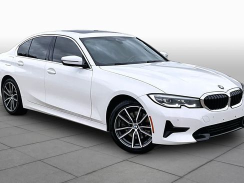 Used 2020 BMW 330i Sedan w/ Convenience Package RWD image 3