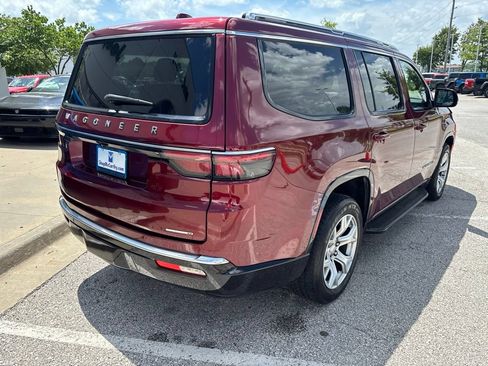 Used 2022 Jeep Wagoneer Series II AWD/4WD image 27