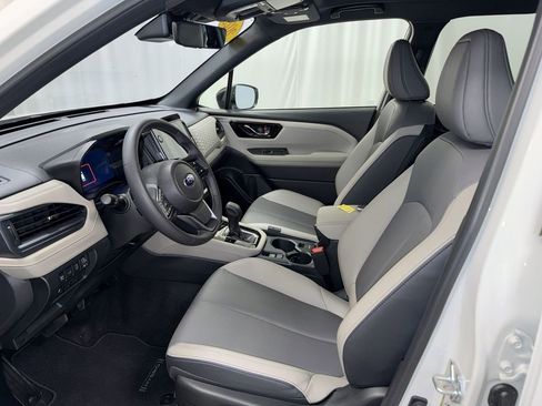 Certified 2025 Subaru Forester Limited image 12