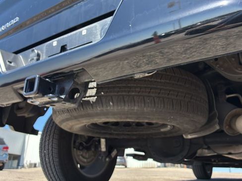 Used 2025 Chevrolet Silverado 1500 Custom image 19