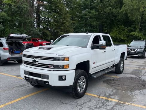 Used 2018 Chevrolet Silverado 2500 LTZ w/ Duramax Plus Package AWD/4WD image 3