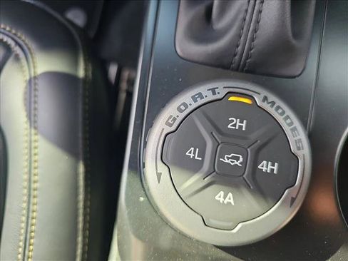 New 2025 Ford Bronco Badlands image 19