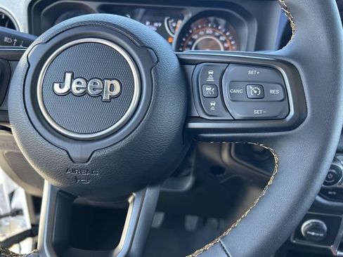 Used 2024 Jeep Wrangler Unlimited Sport AWD/4WD image 27