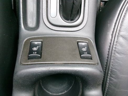 Used 2001 Chevrolet Monte Carlo SS w/ High Sport Appearance Pkg FWD image 31